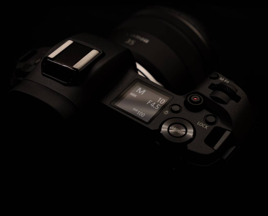 photo of a canon mirrorless